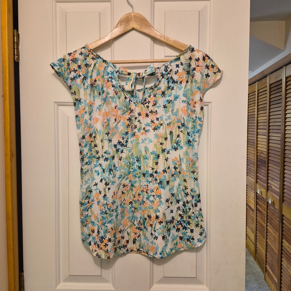 LC Lauren Conrad Floral Cap Sleeve V-Neck Tie Back Blouse Top White Blue Medium